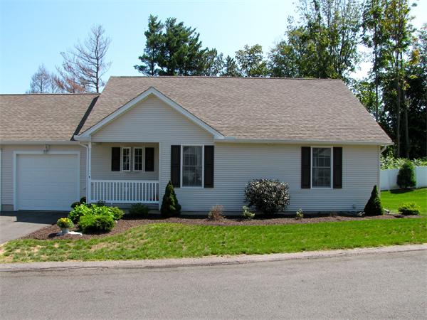204 Russell Road, Unit B Westfield, MA 01085 - Photo 13 of 15 Gallery Image 13