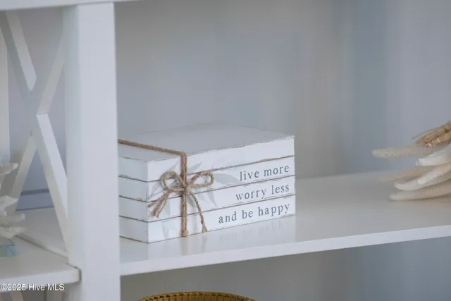 $709,000 | 205 Islander Drive, Unit B2, Emerald Isle, NC 28594