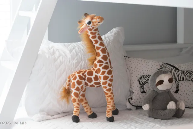 $709,000 | 205 Islander Drive, Unit B2, Emerald Isle, NC 28594