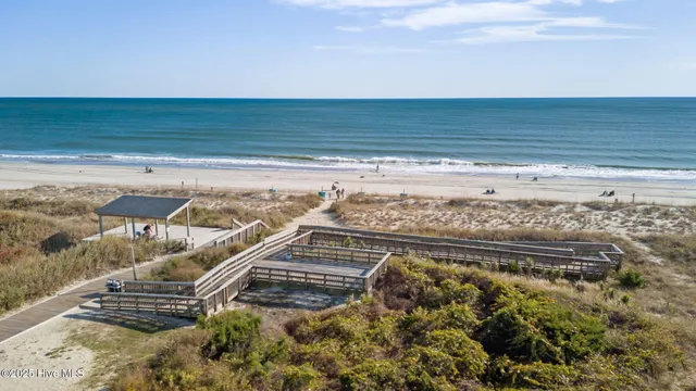 $709,000 | 205 Islander Drive, Unit B2, Emerald Isle, NC 28594