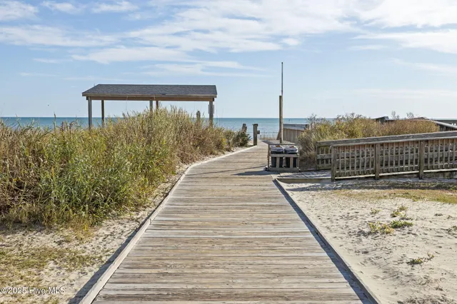 $709,000 | 205 Islander Drive, Unit B2, Emerald Isle, NC 28594