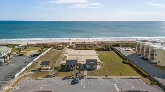 $709,000 | 205 Islander Drive, Unit B2, Emerald Isle, NC 28594