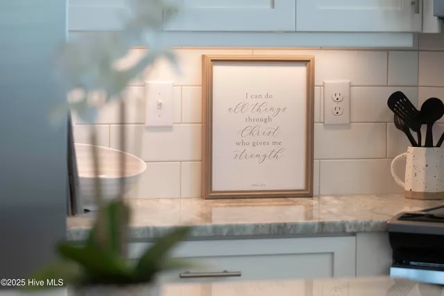 $709,000 | 205 Islander Drive, Unit B2, Emerald Isle, NC 28594