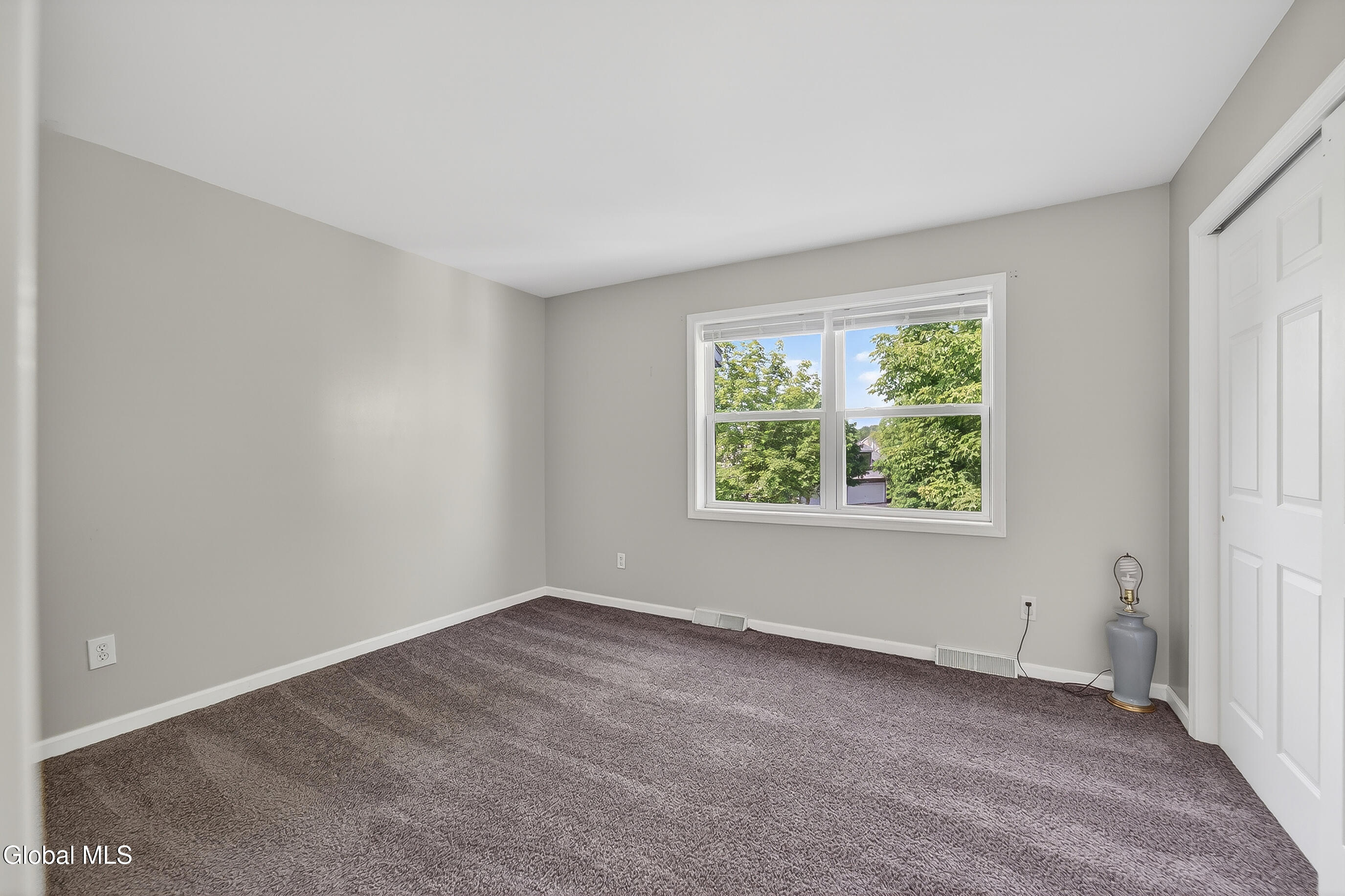 108 Harvard Road Colonie, NY 12189 - Photo 19 of 24 071-108-Harvard-Road-Watervliet-NY-12189