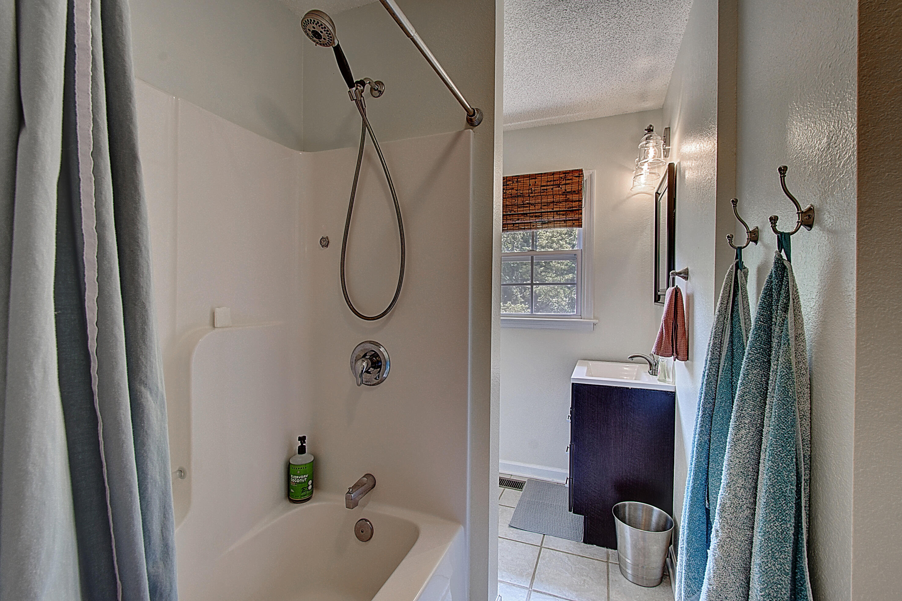 138 Fairridge Road Johnson City, TN 37604 - Photo 25 of 38 DSC_0427And8more