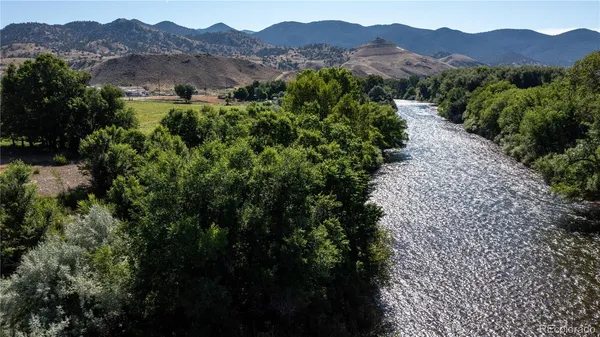 $3,000,000 | 8720 County Road 175, Salida, CO 81201
