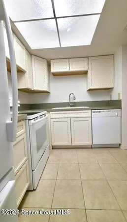 $99,900 | 3118 Sir Hamilton Circle, Unit 4, Titusville, FL 32780