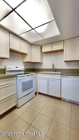 $99,900 | 3118 Sir Hamilton Circle, Unit 4, Titusville, FL 32780