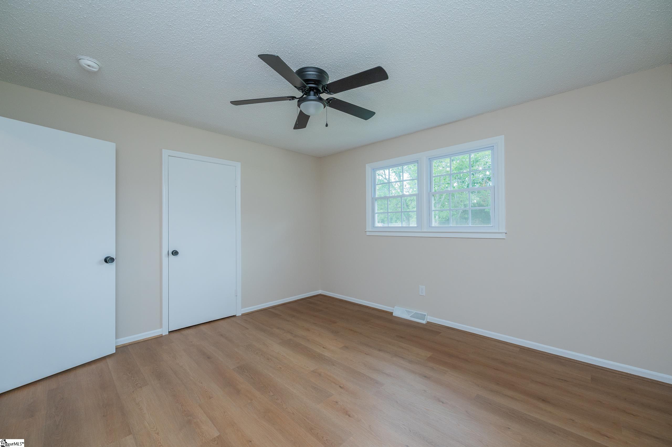 115 Wolfe Road Greer, SC 29650 - Photo 20 of 32