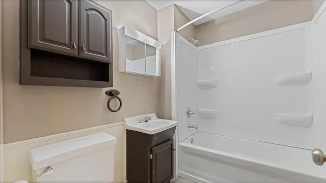 $164,500 | 411 27th Avenue North, St. Cloud, MN 56303