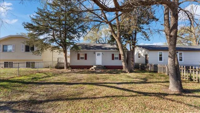 $164,500 | 411 27th Avenue North, St. Cloud, MN 56303