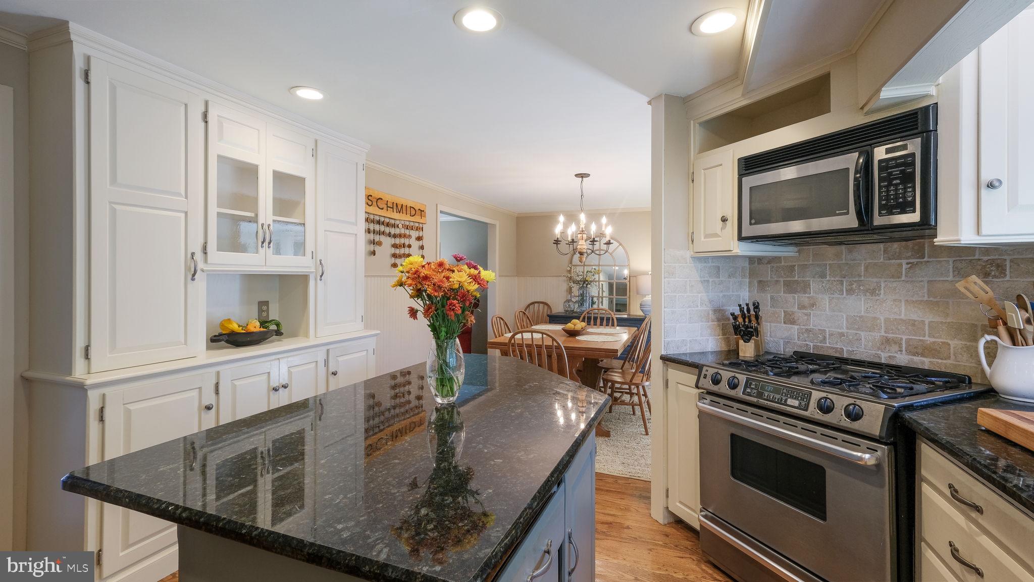 1384 Devon Road Warminster, PA 18974 - Photo 18 of 46