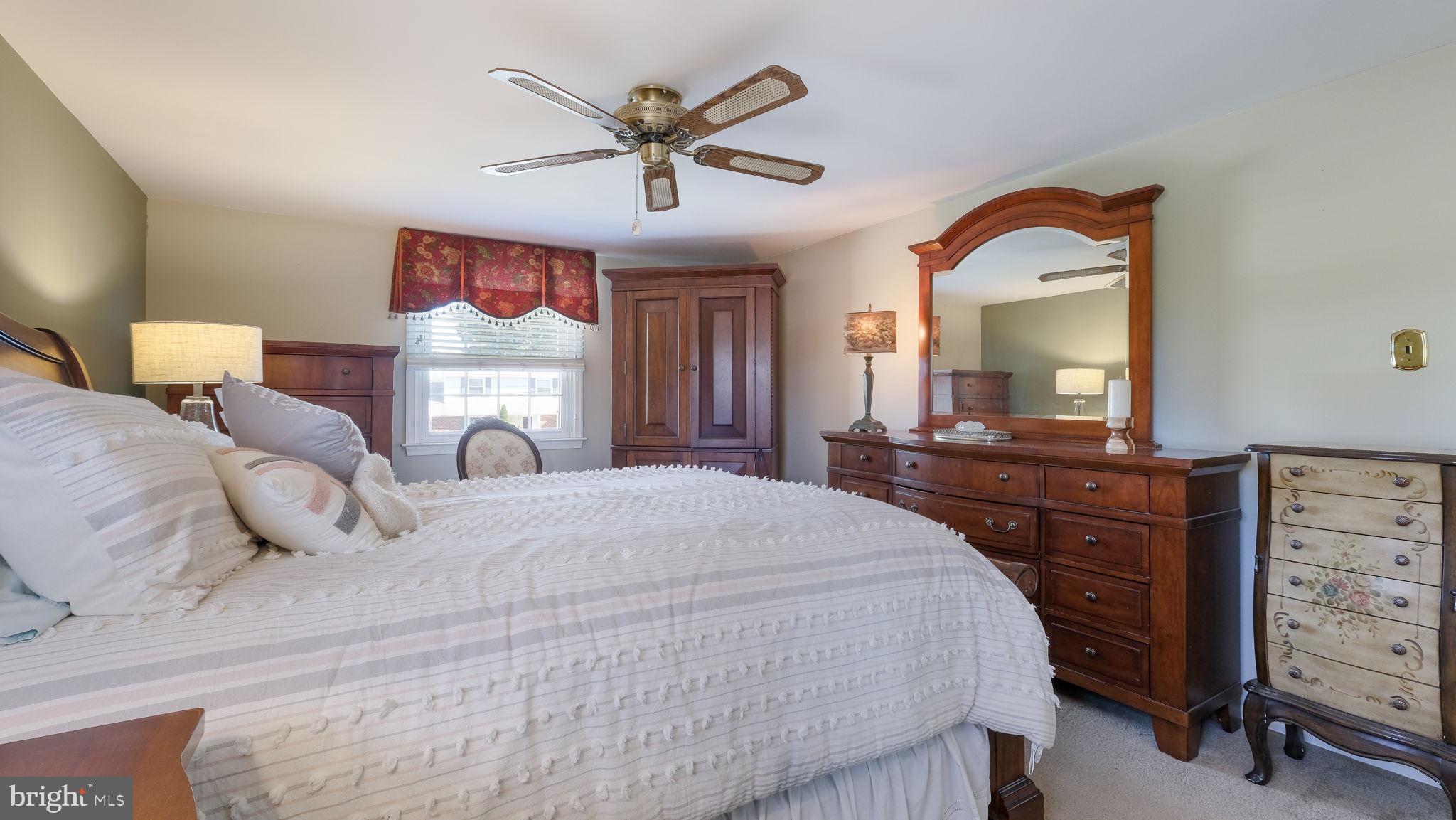 1384 Devon Road Warminster, PA 18974 - Photo 27 of 46