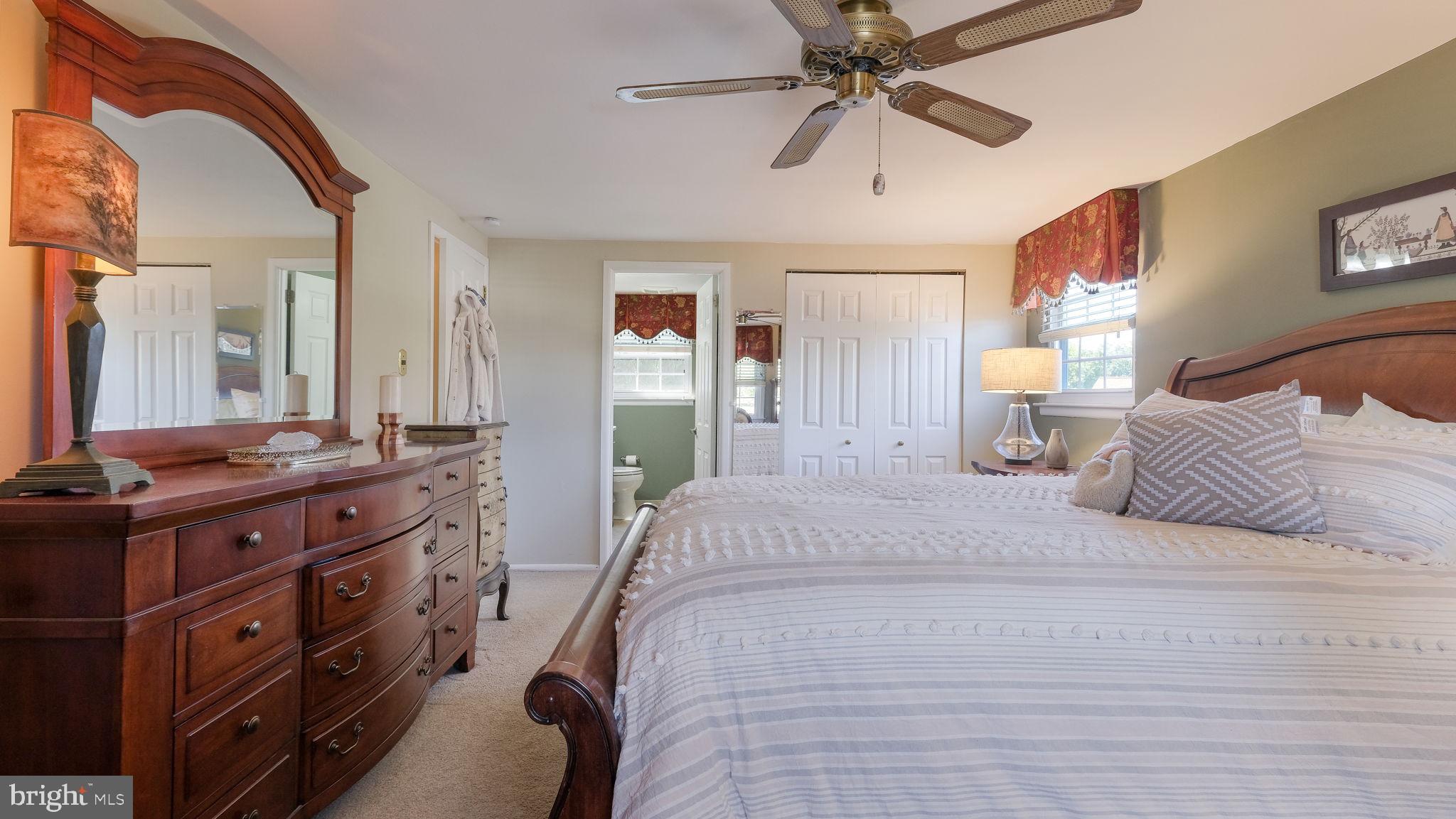 1384 Devon Road Warminster, PA 18974 - Photo 28 of 46