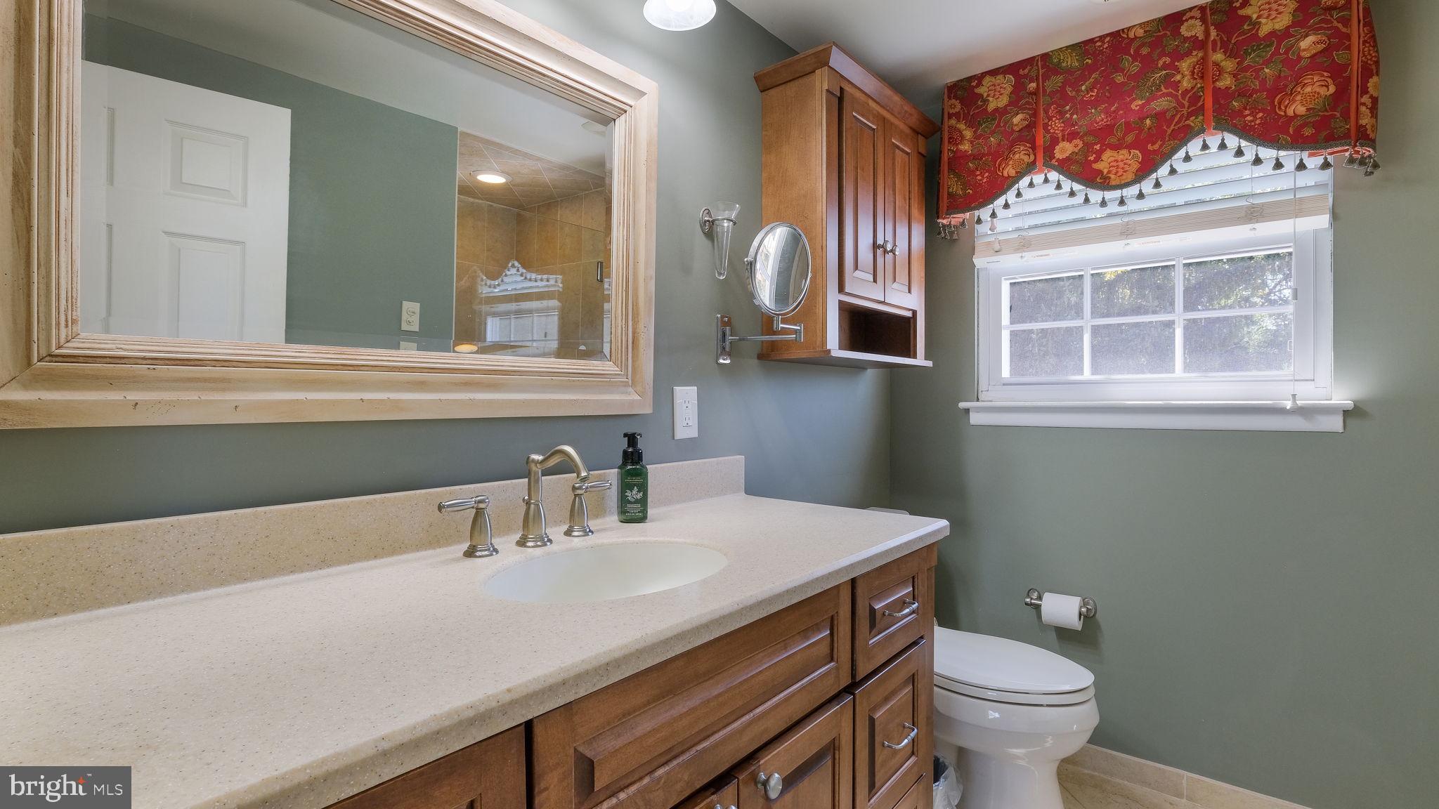 1384 Devon Road Warminster, PA 18974 - Photo 29 of 46