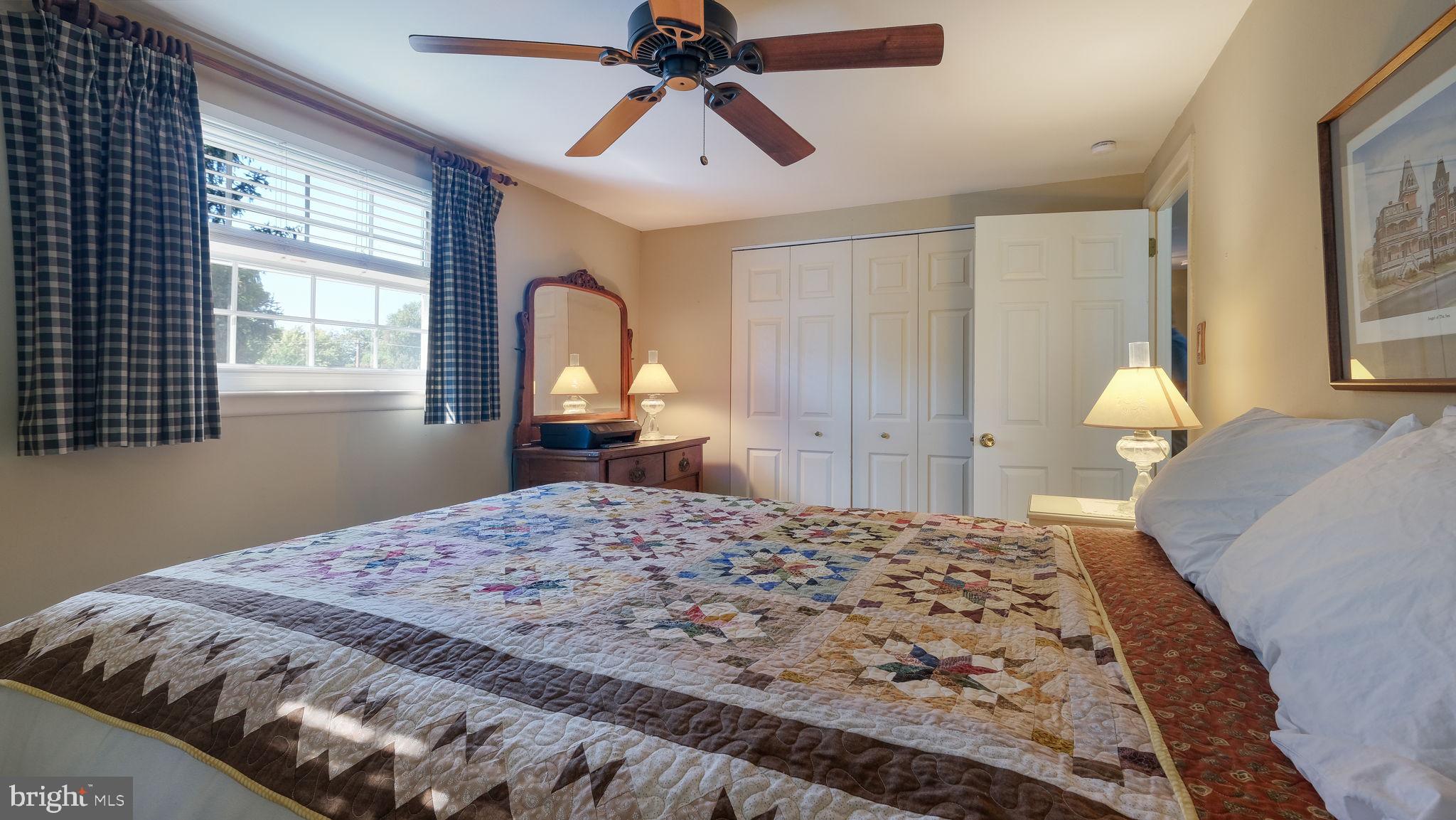 1384 Devon Road Warminster, PA 18974 - Photo 35 of 46