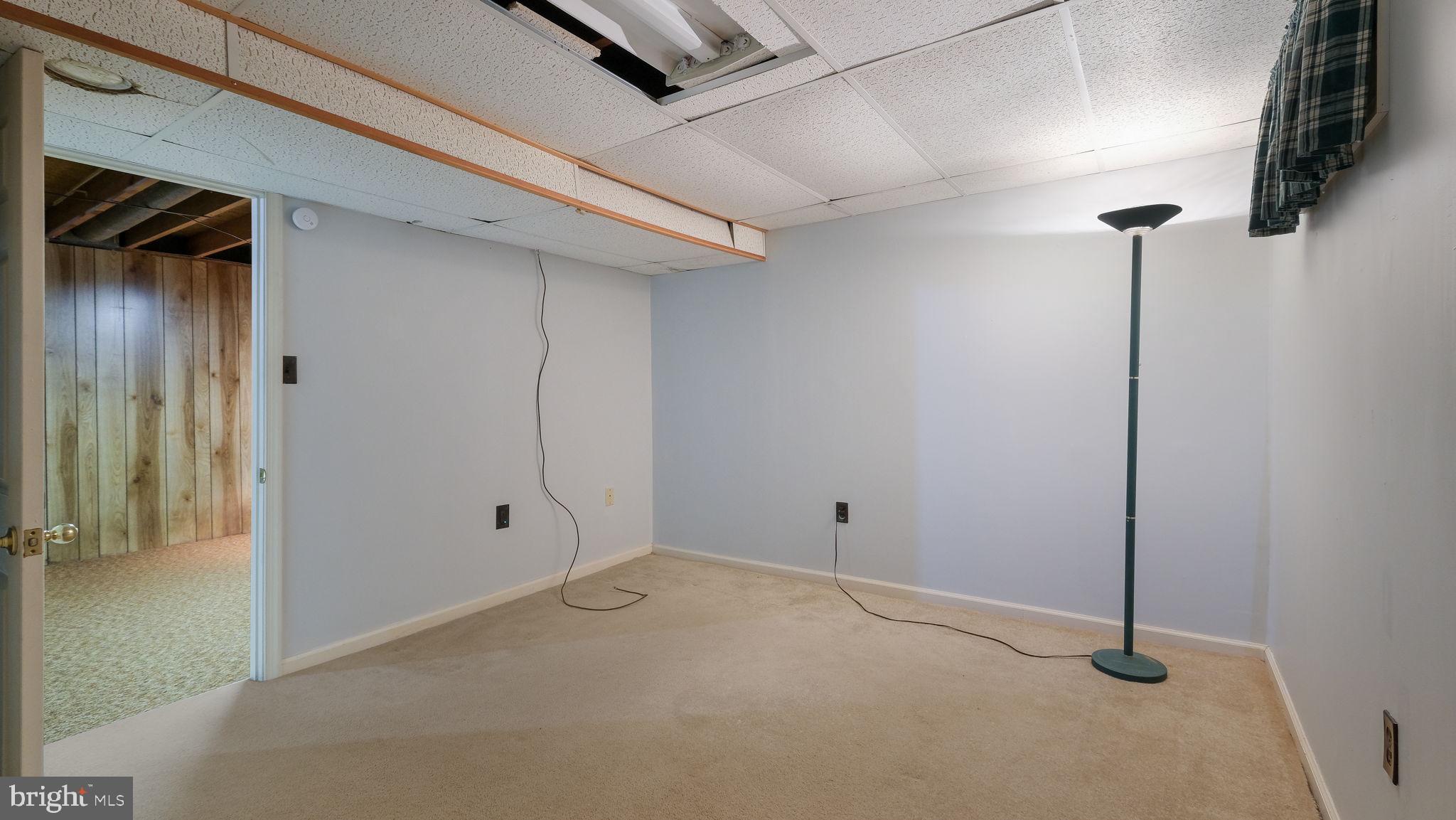 1384 Devon Road Warminster, PA 18974 - Photo 39 of 46