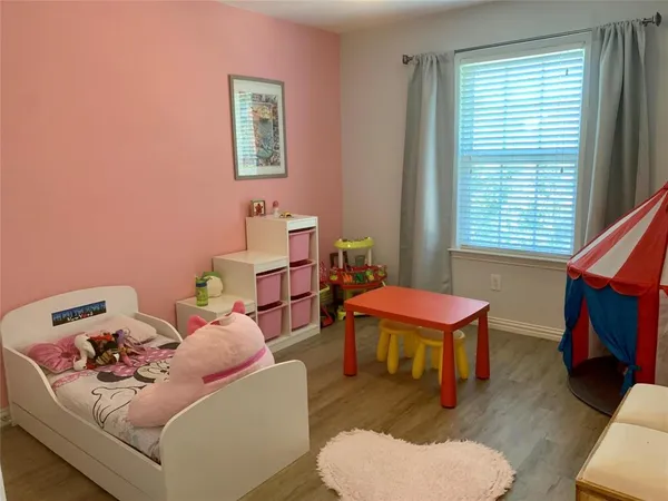 $2,295 | 2211 Carlisle Street, Bedford, TX 76021