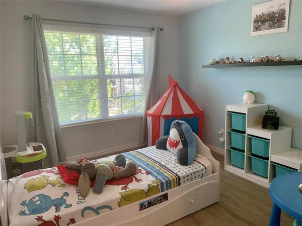 $2,295 | 2211 Carlisle Street, Bedford, TX 76021