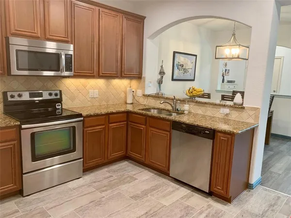 $2,295 | 2211 Carlisle Street, Bedford, TX 76021