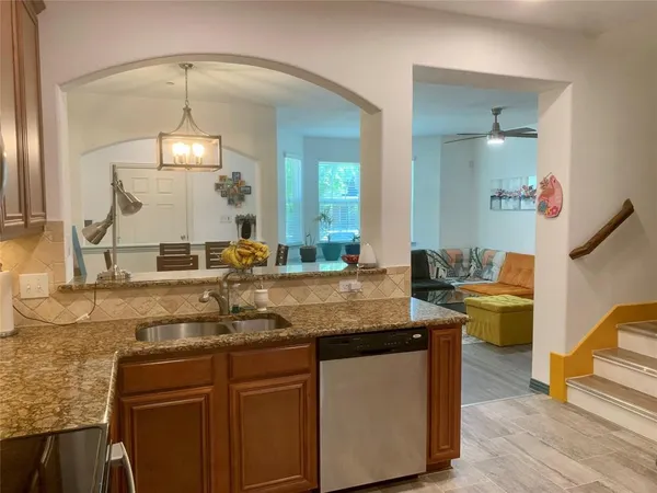 $2,295 | 2211 Carlisle Street, Bedford, TX 76021