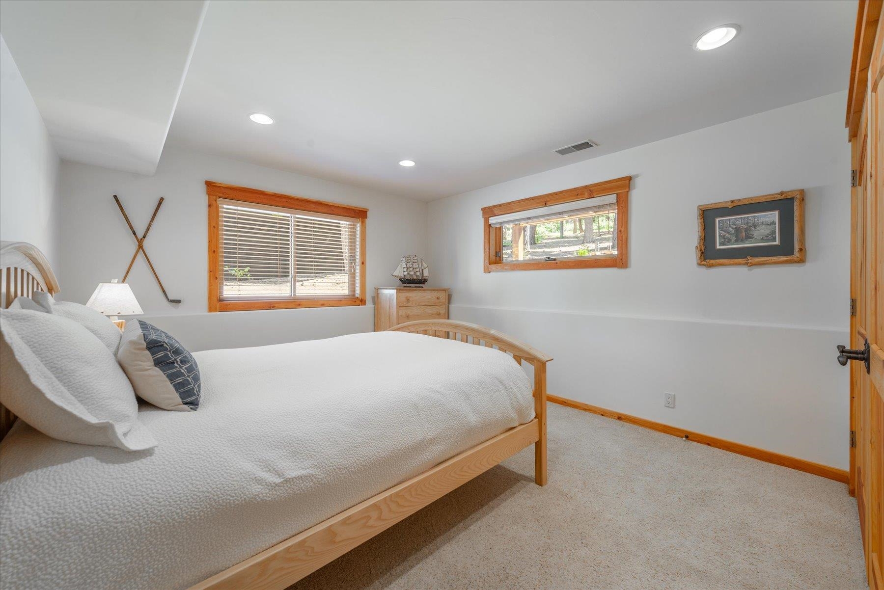 11485 Sitzmark Way Truckee, CA 96161 - Photo 23 of 28