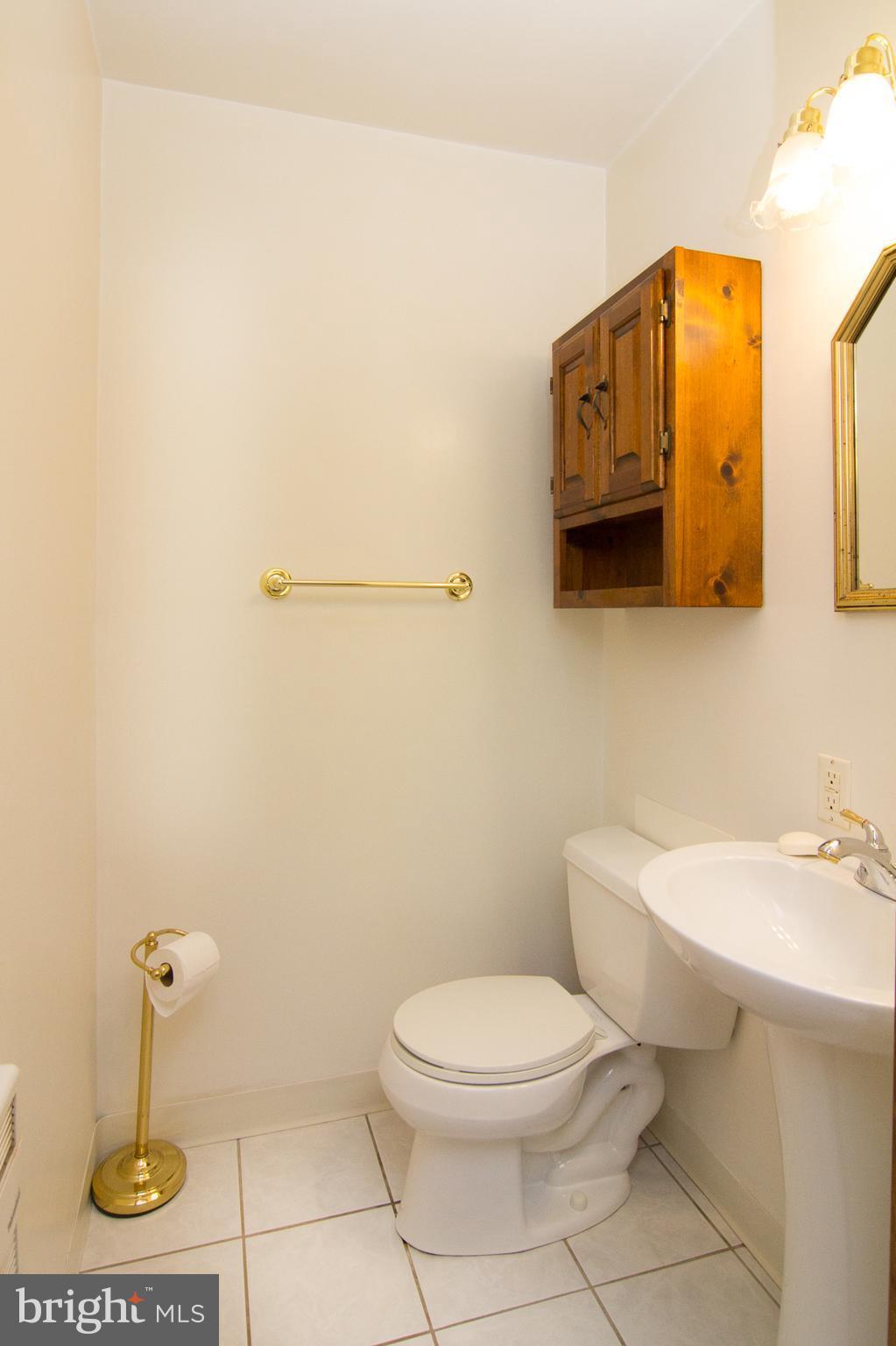 5121 Old Hanover Road Westminster, MD 21158 - Photo 13 of 30 Bath (Master)