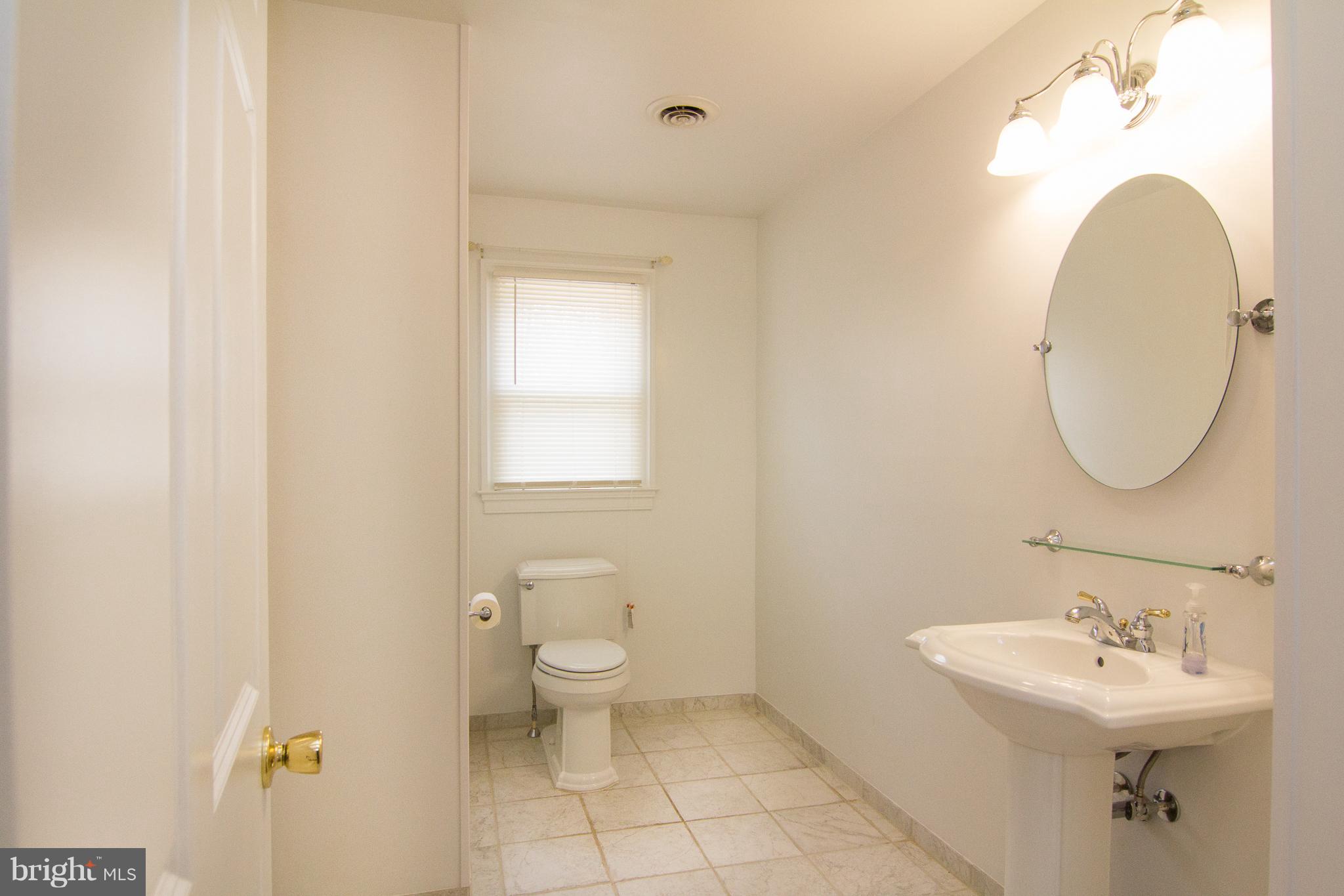 5121 Old Hanover Road Westminster, MD 21158 - Photo 16 of 30 Bath