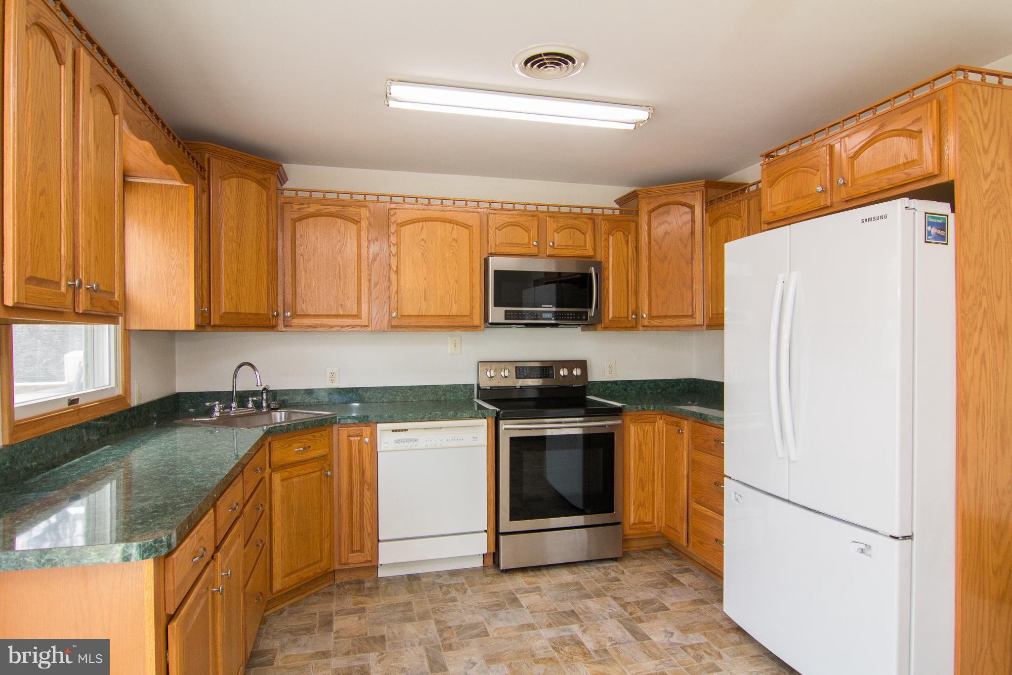 5121 Old Hanover Road Westminster, MD 21158 - Photo 7 of 30 Kitchen