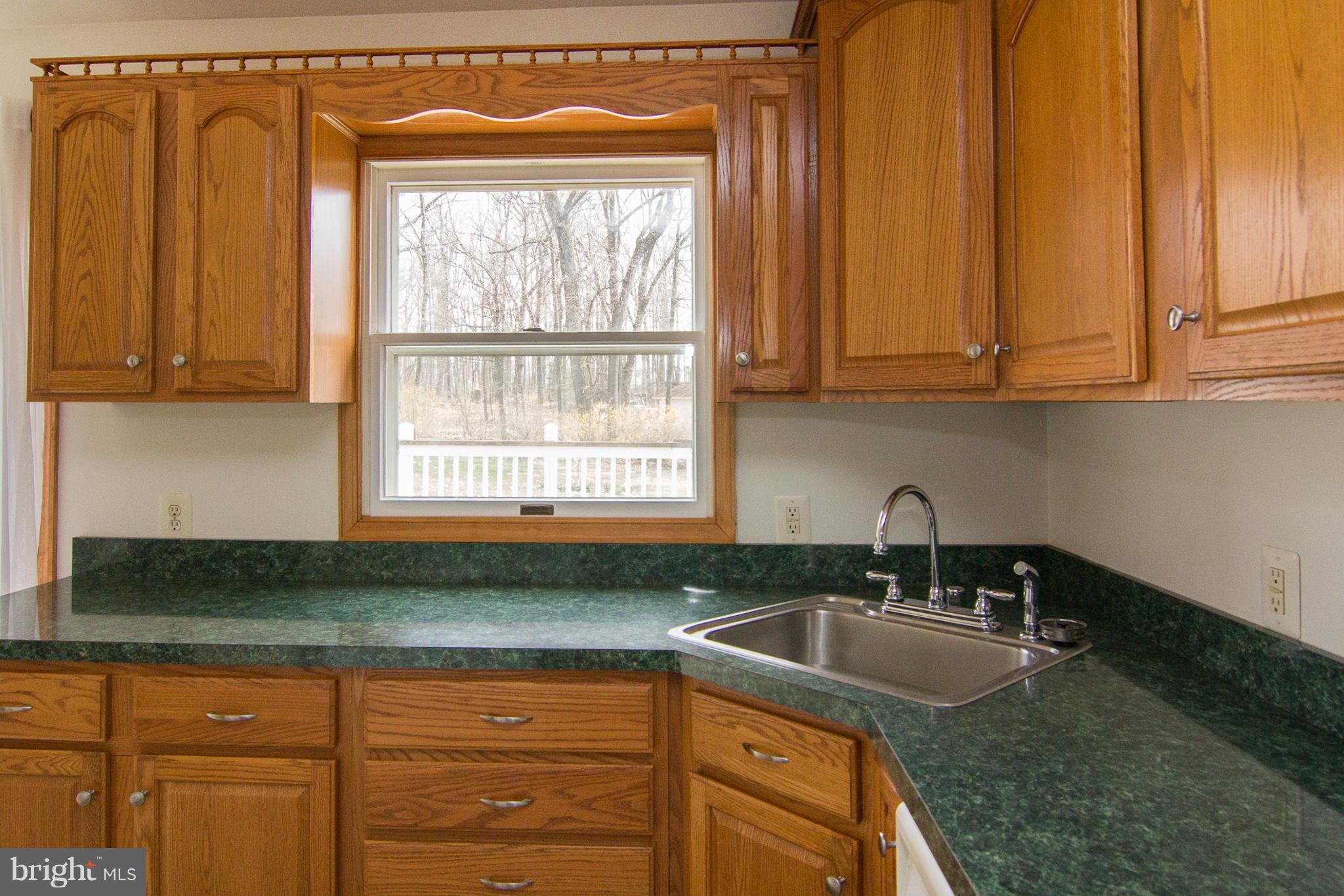 5121 Old Hanover Road Westminster, MD 21158 - Photo 8 of 30 Kitchen