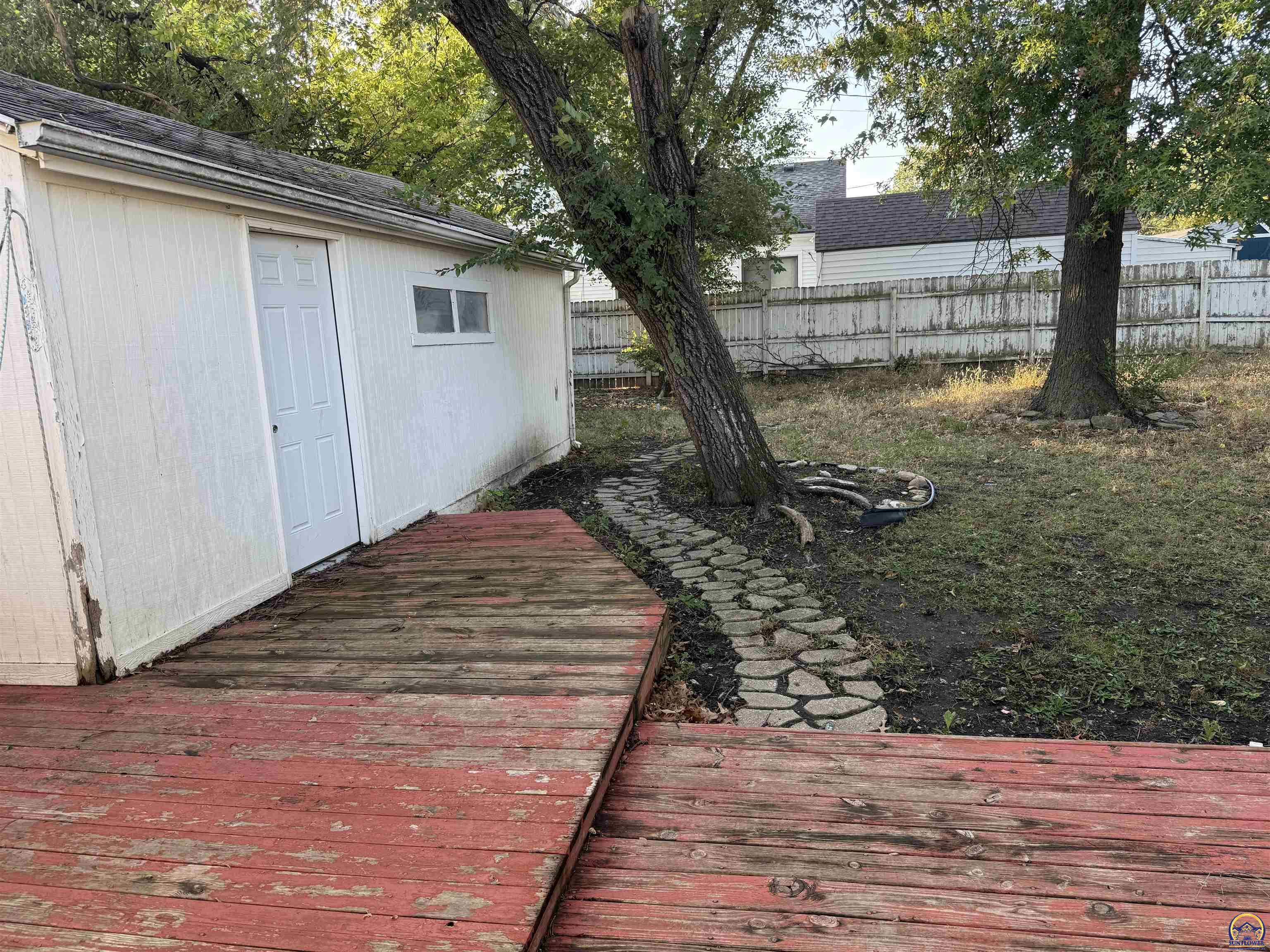 3505 Southwest 10th Avenue Topeka, KS 66604 - Photo 18 of 33