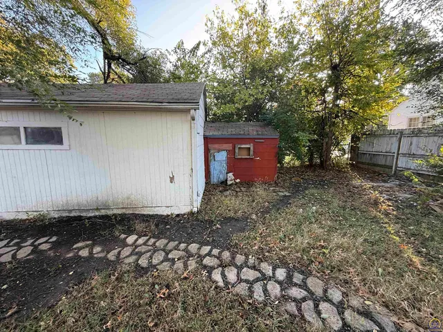 $120,000 | 3505 Southwest 10th Avenue, Topeka, KS 66604