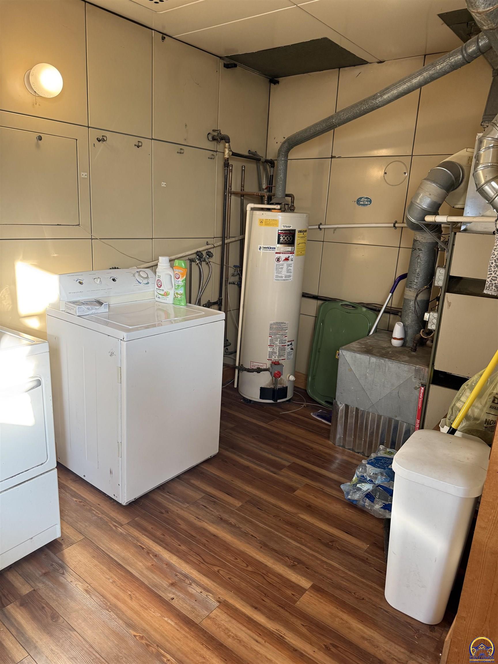 3505 Southwest 10th Avenue Topeka, KS 66604 - Photo 9 of 33