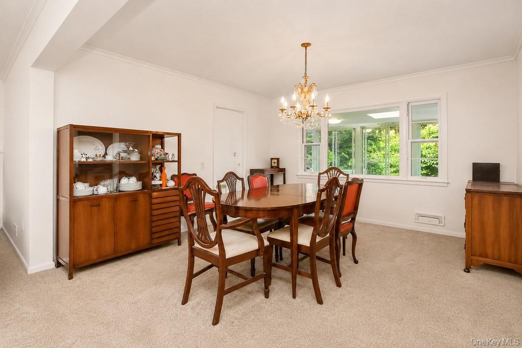 10 Lakeview Road Ossining, NY 10562 - Photo 15 of 40 Dining Room has wall to wall carpet