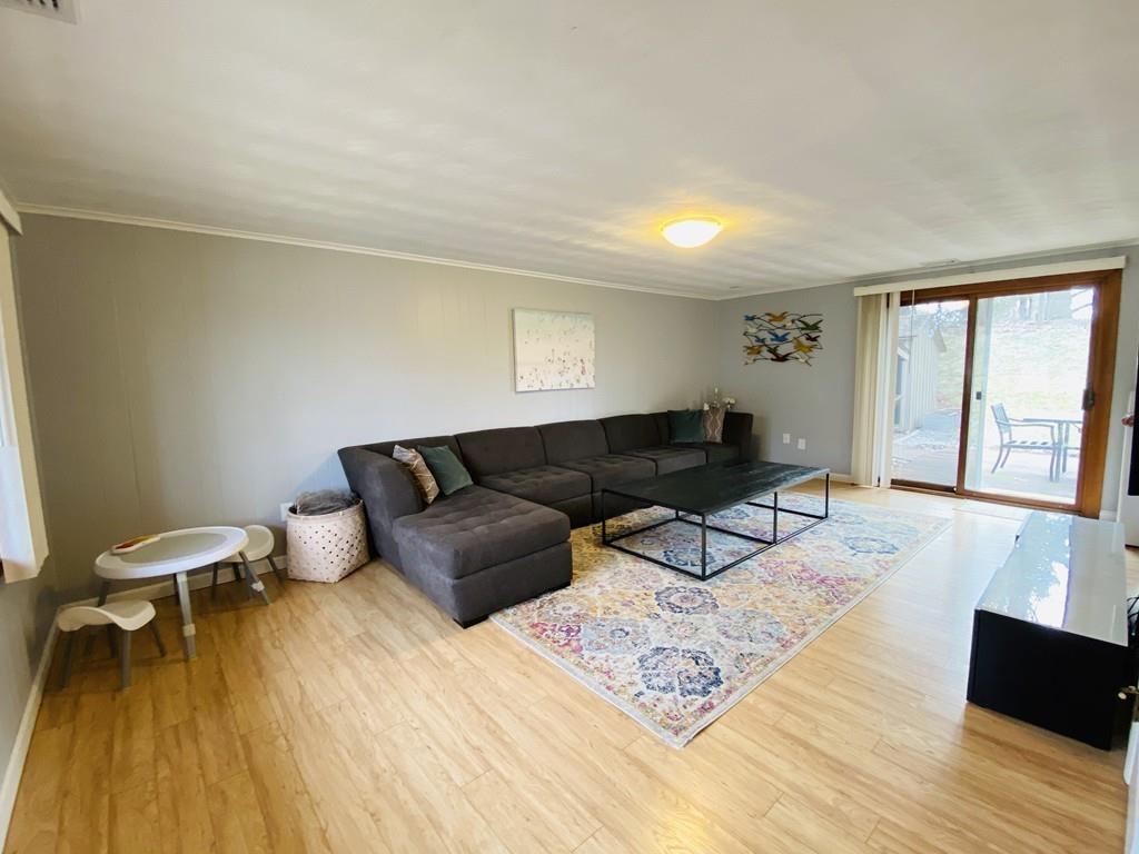 8 Saybrook Road Framingham, MA 01701 - Photo 8 of 32