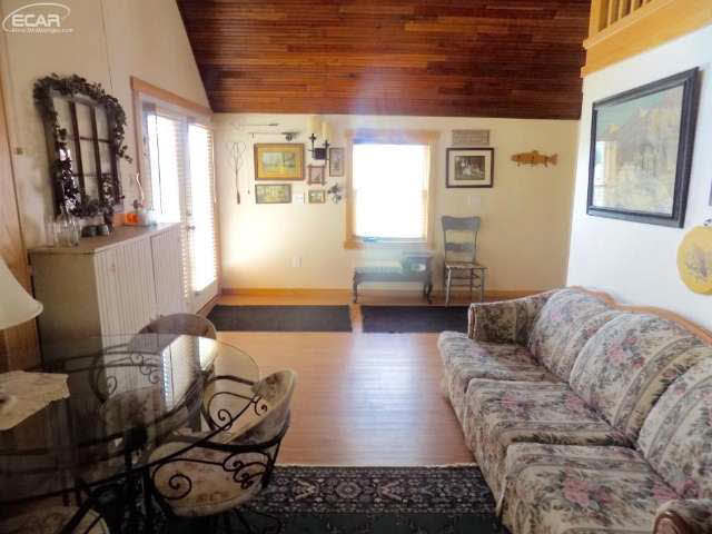 6243 Reid Road Swartz Creek, MI 48473 - Photo 46 of 98 21187519-46.JPG