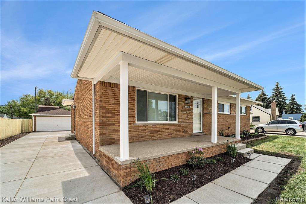 11096 East 10 Mile Road Warren, MI 48089 - Photo 2 of 31
