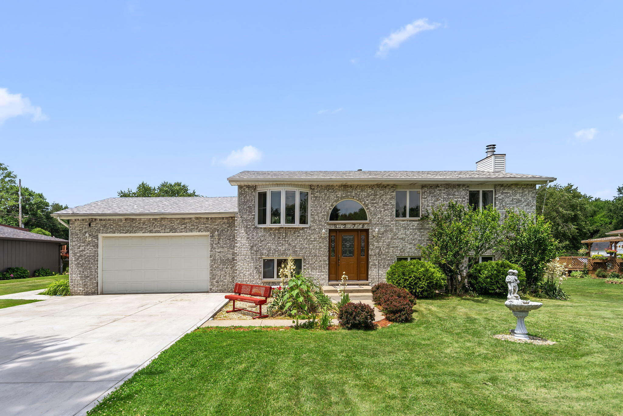 9272 Vigo Street Crown Point, IN 46307 - Photo 1 of 29 2048x1367