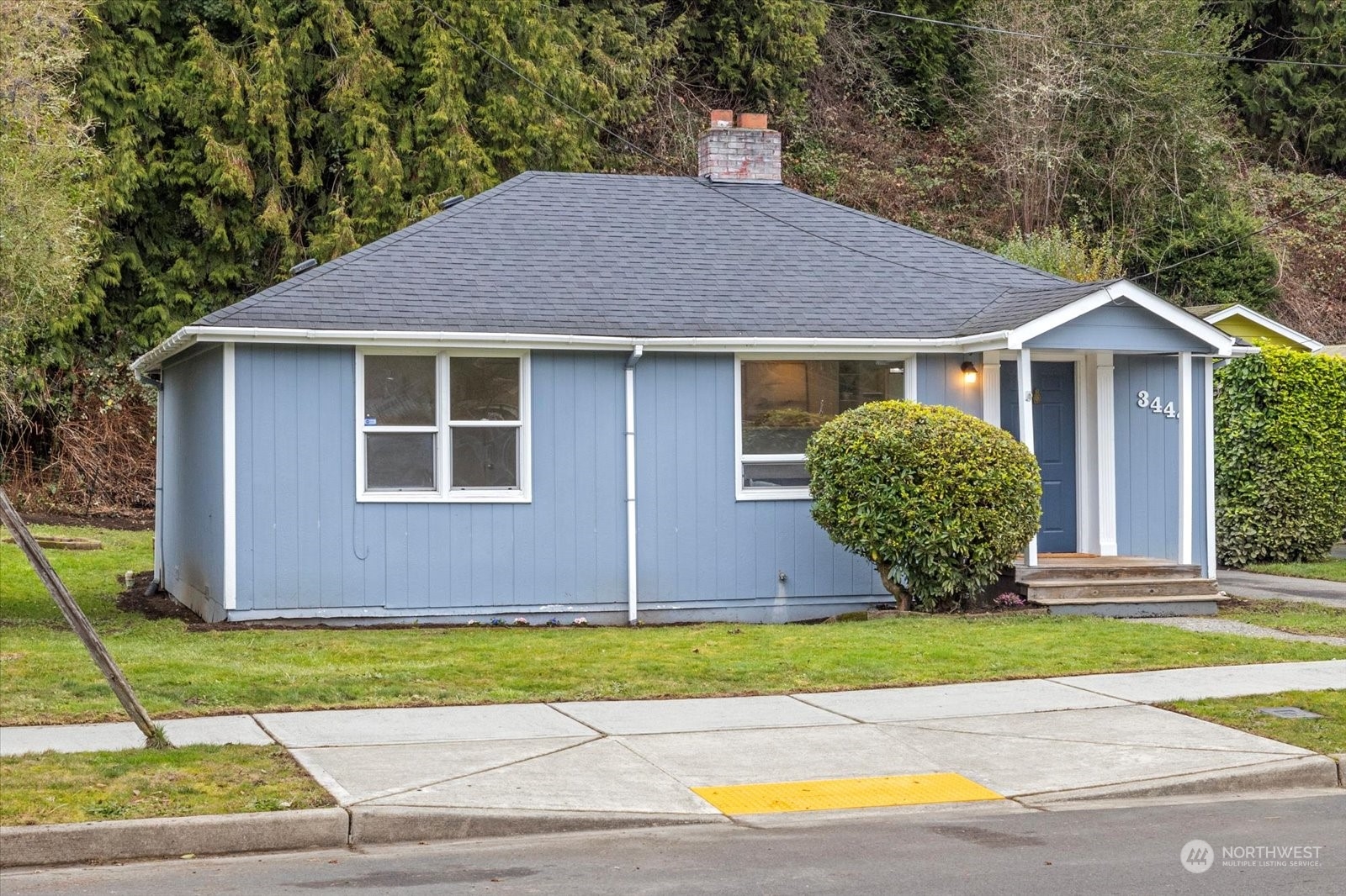 3444 Southeast 5th Street Renton, WA 98058 - Photo 3 of 28