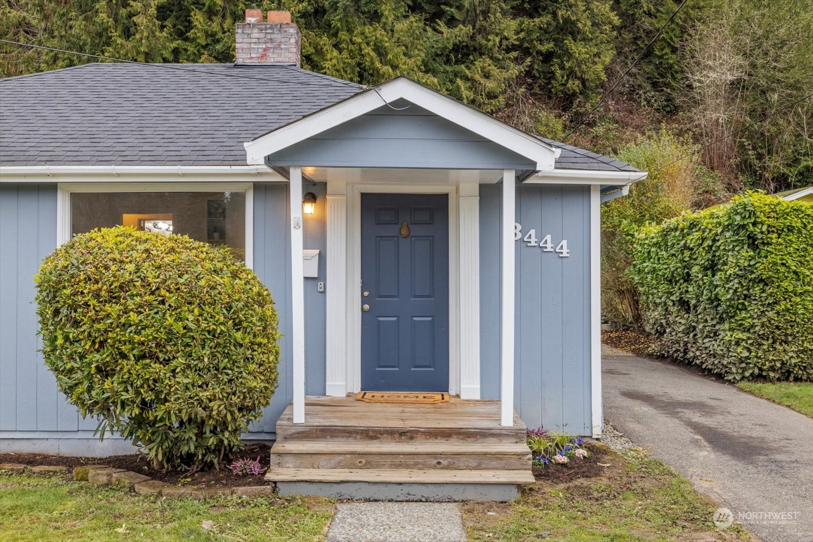 3444 Southeast 5th Street Renton, WA 98058 - Photo 4 of 28