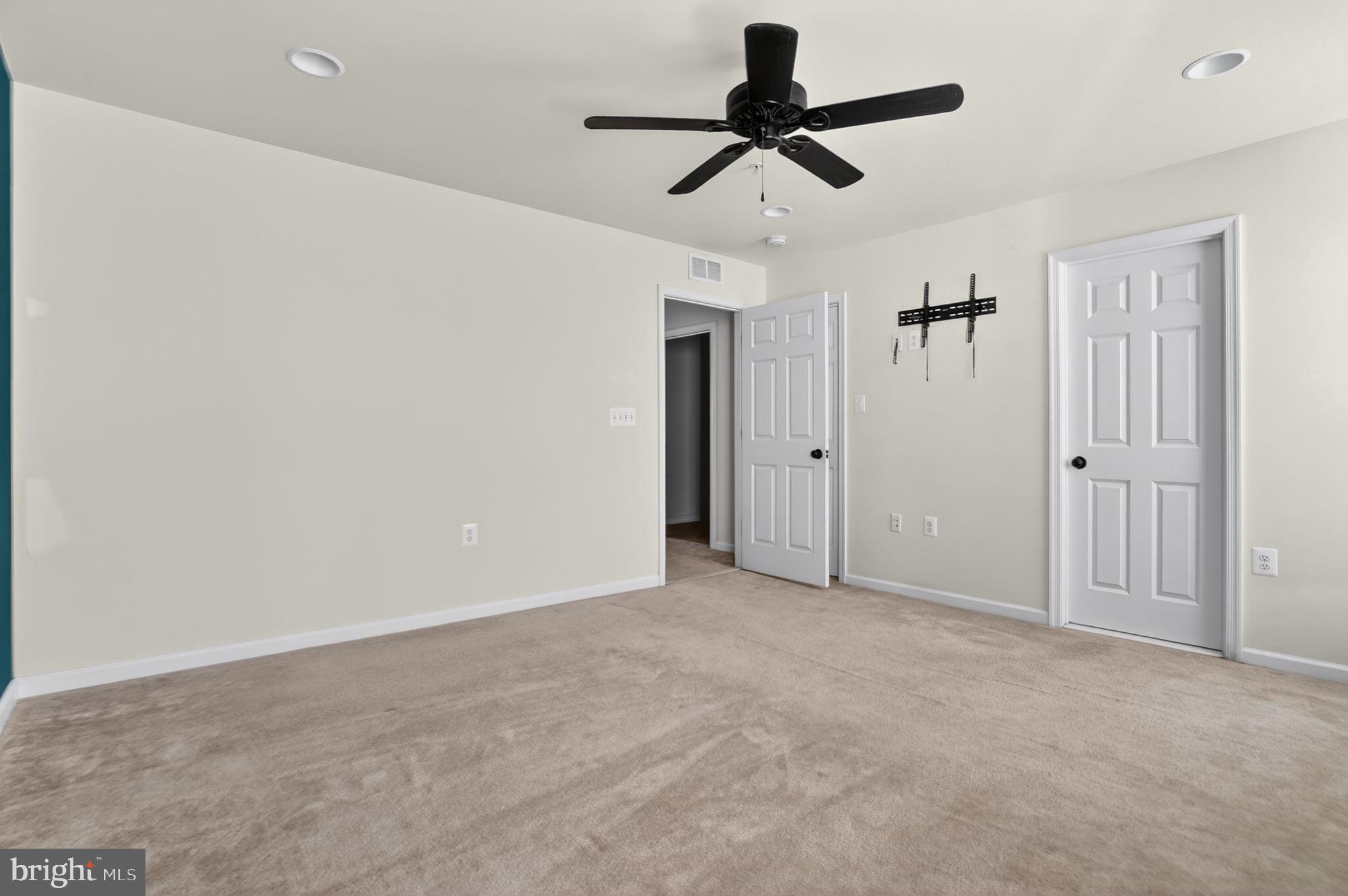 158 Intrepid Lane, Unit 92 Berlin, MD 21811 - Photo 20 of 37 a view of an empty room