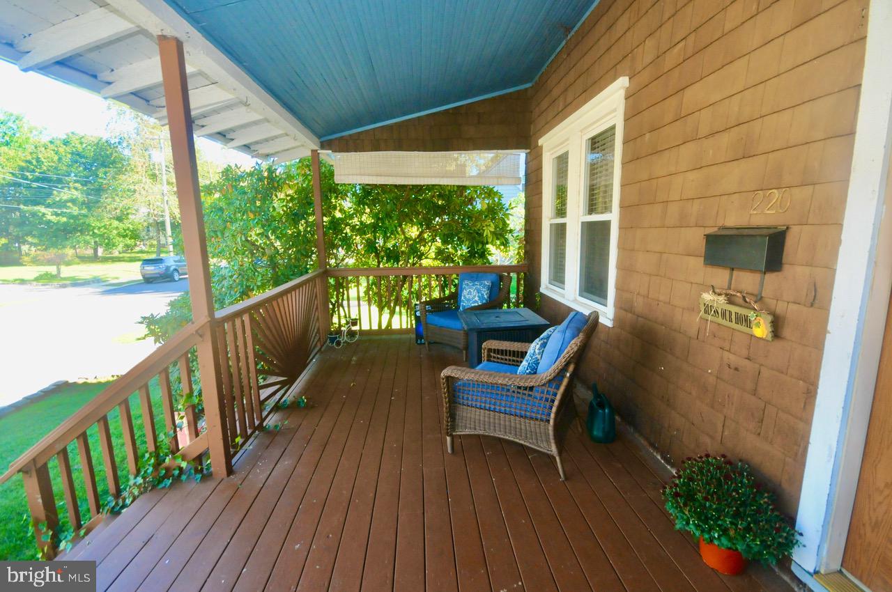 220 Dickinson Road Glassboro, NJ 08028 - Photo 3 of 32