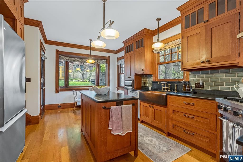 7 Prospect Terrace Montclair, NJ 07042 - Photo 12 of 49