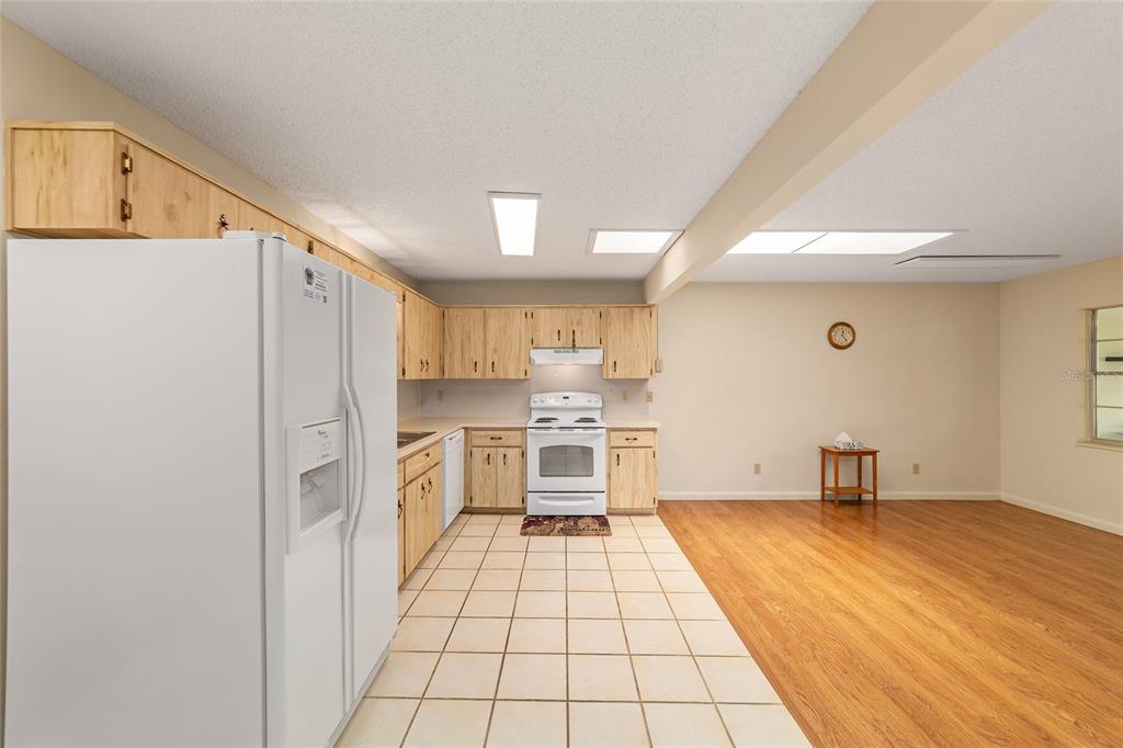 8704 Southwest 94 Lane, Unit G Ocala, FL 34481 - Photo 18 of 37