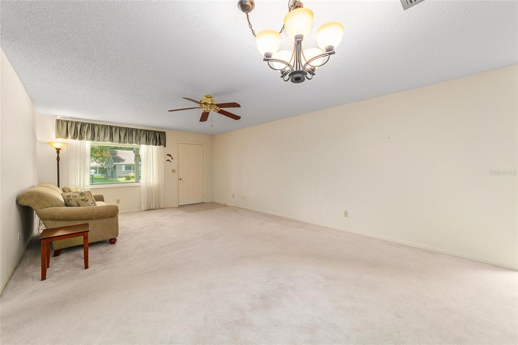 8704 Southwest 94 Lane, Unit G Ocala, FL 34481 - Photo 6 of 37