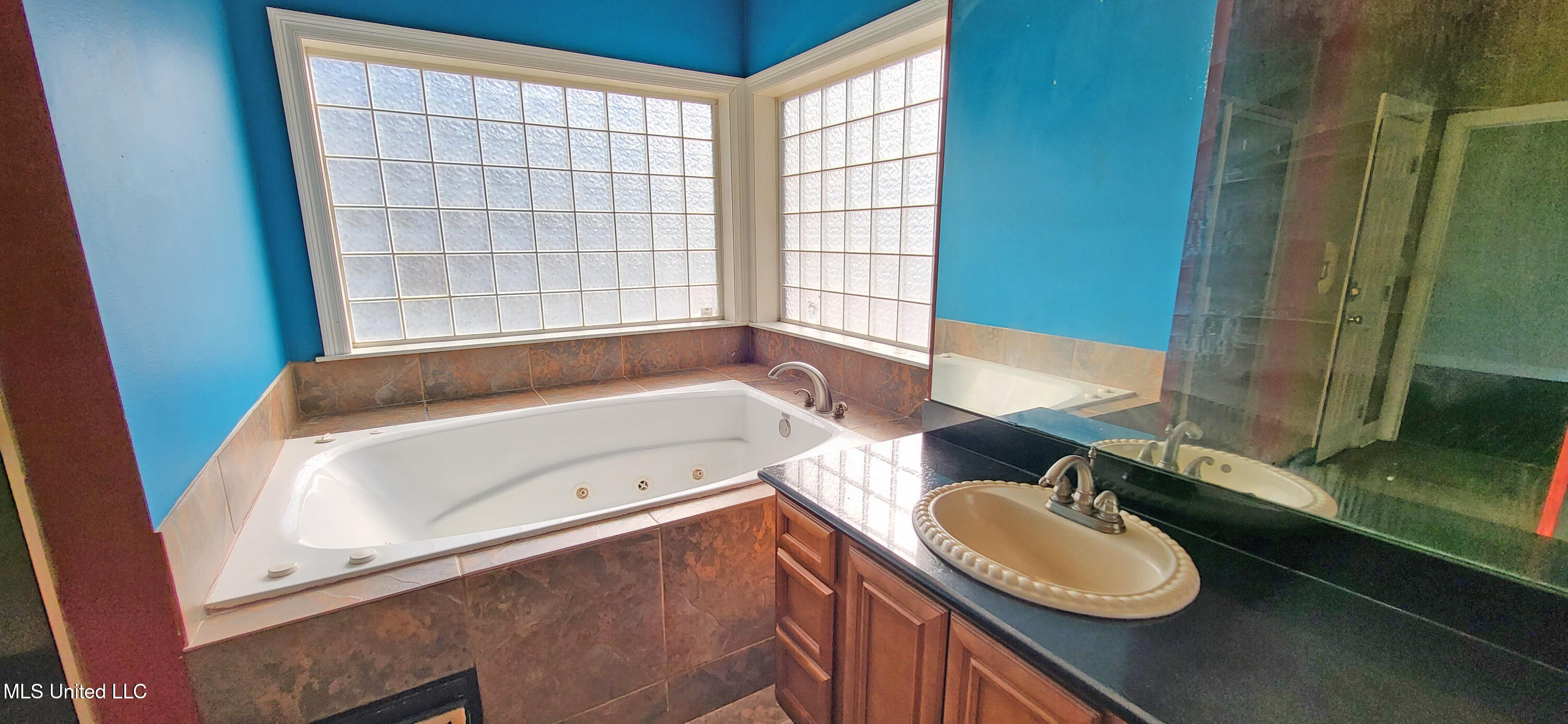 17139 Fenton Dedeaux Road Kiln, MS 39556 - Photo 13 of 28 20260120_133057