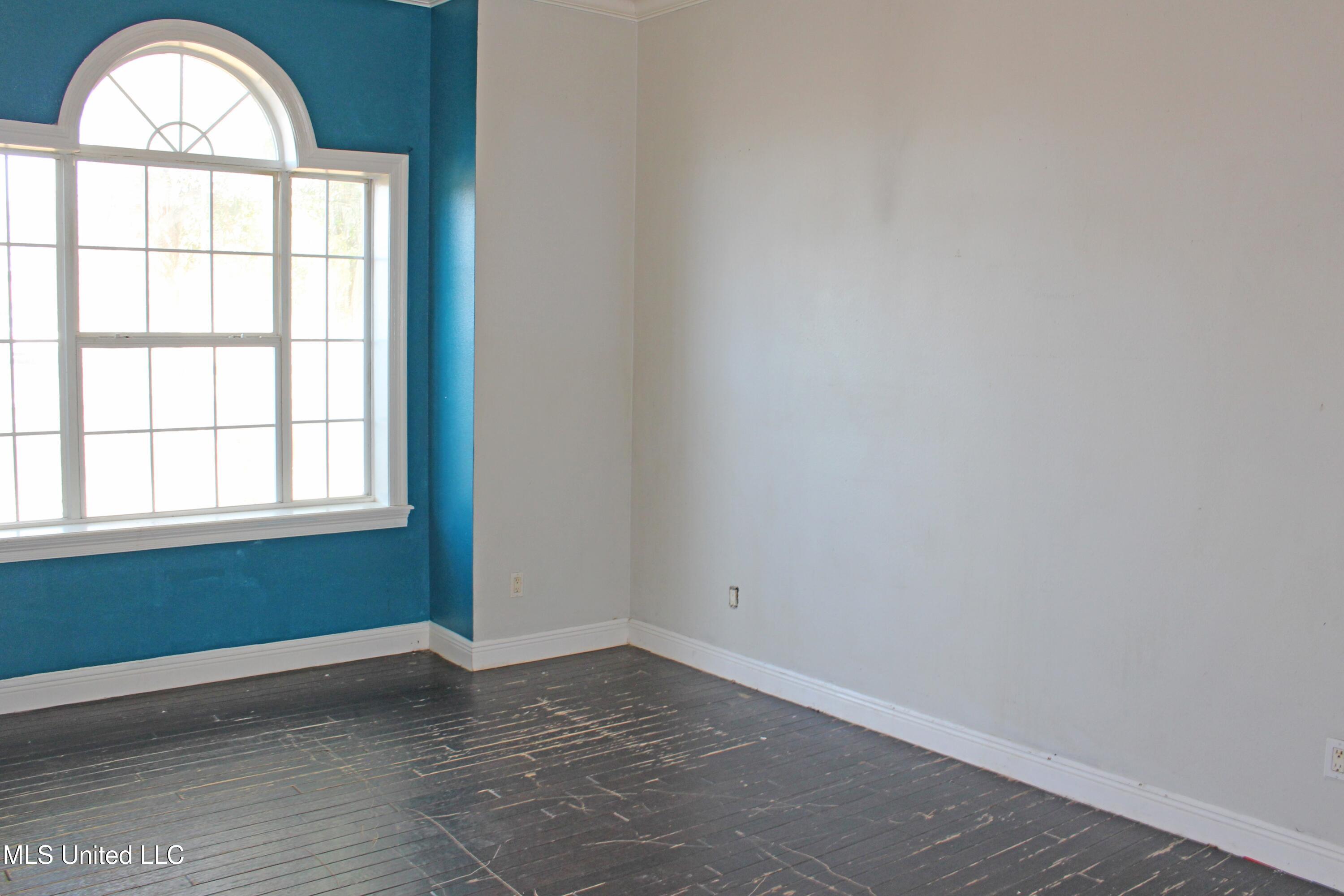 17139 Fenton Dedeaux Road Kiln, MS 39556 - Photo 17 of 28 IMG_1919