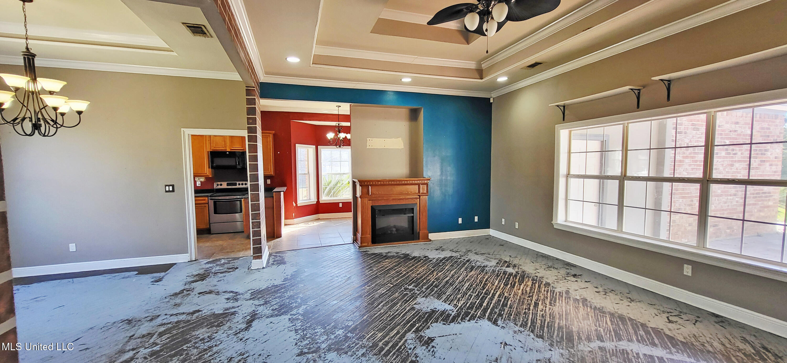 17139 Fenton Dedeaux Road Kiln, MS 39556 - Photo 5 of 28 20260120_133551