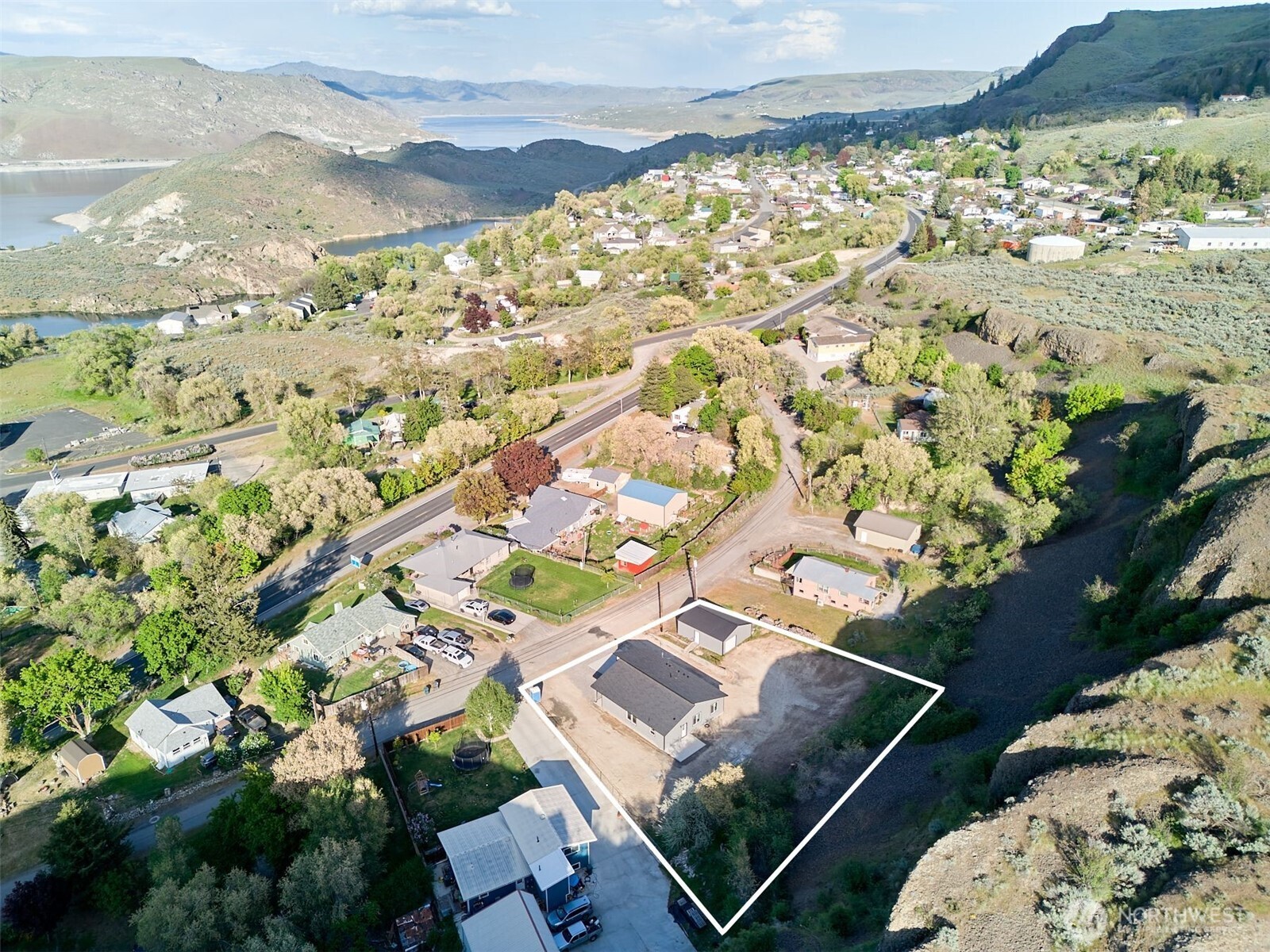 443 Partello Park Grand Coulee, WA 99133 - Photo 5 of 40
