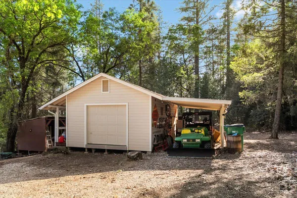 $729,950 | 15580 Kitkitdizze Drive, Grass Valley, CA 95945